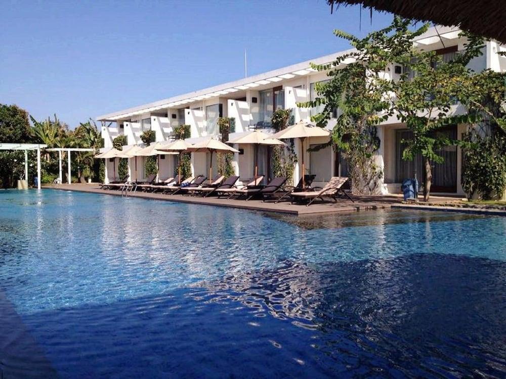Hotel The Wangsa Benoa Nusa Dua  Exterior foto